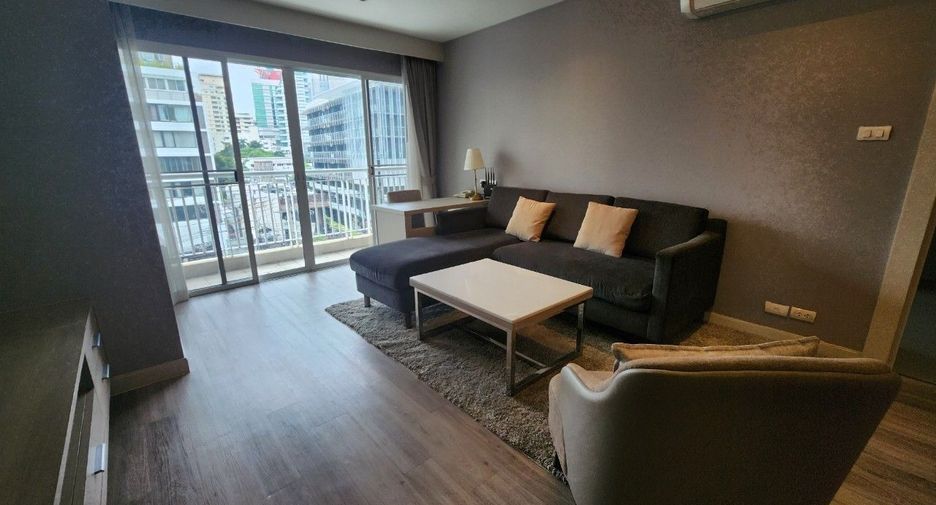 For rent 3 bedrooms apartment in Khlong Toei, Bangkok