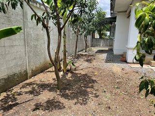 Casa en venta de estudio en Khlong Sam Wa, Bangkok