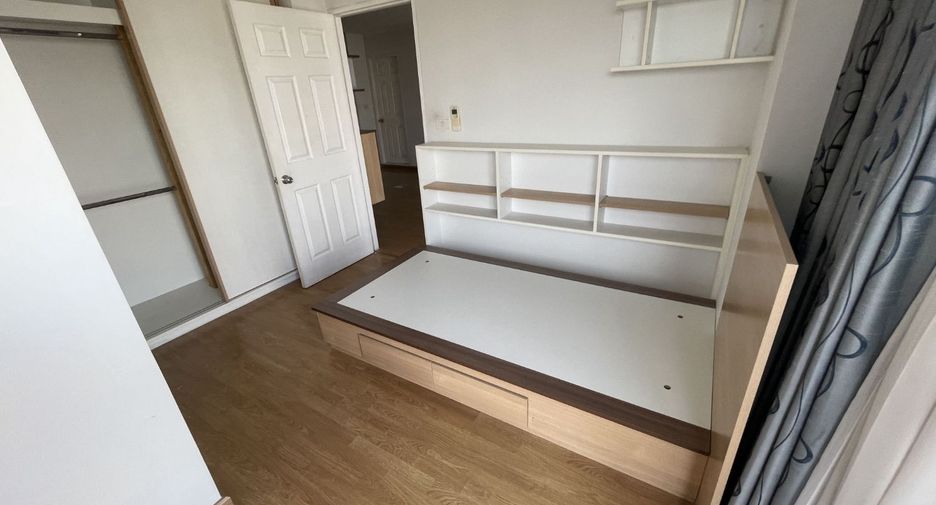 For sale studio condo in Huai Khwang, Bangkok