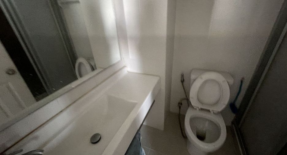 For sale studio condo in Huai Khwang, Bangkok