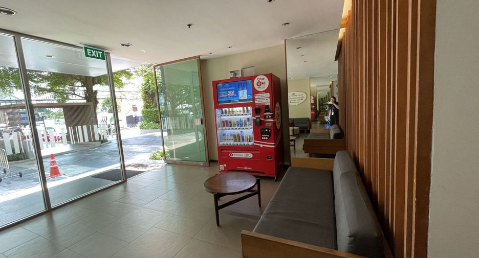 For sale studio condo in Huai Khwang, Bangkok