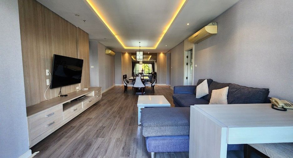 For rent 3 bedrooms apartment in Khlong Toei, Bangkok