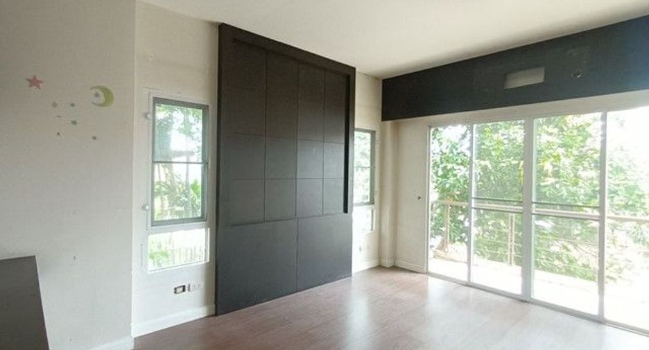 For sale studio house in Thung Khru, Bangkok
