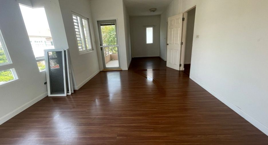 For sale studio house in Thung Khru, Bangkok
