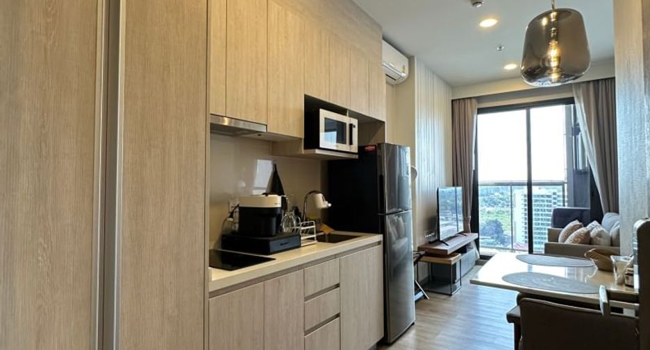 For sale 1 bed condo in Si Racha, Chonburi