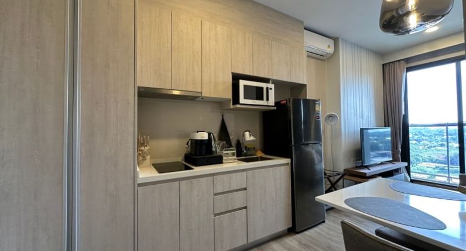 For sale 1 bed condo in Si Racha, Chonburi