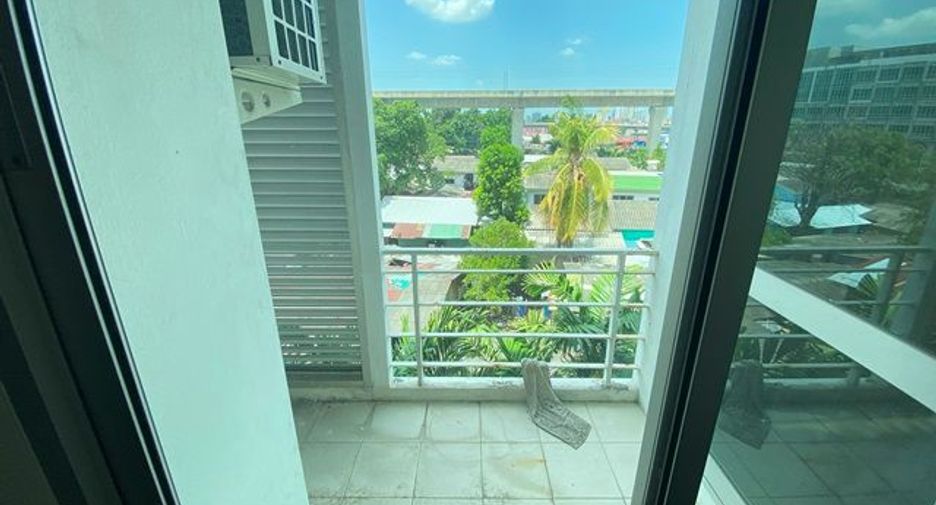 For sale studio condo in Suan Luang, Bangkok