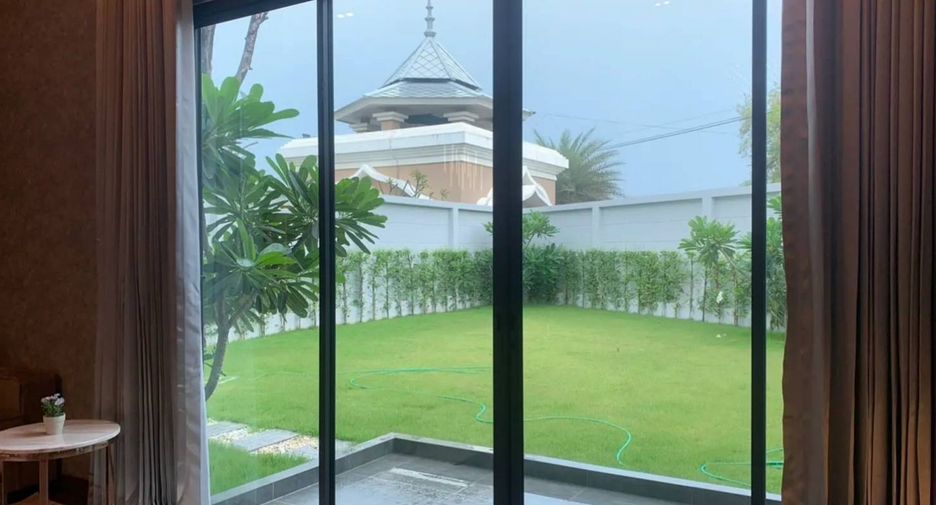 For sale 4 bed house in Bang Lamung, Chonburi