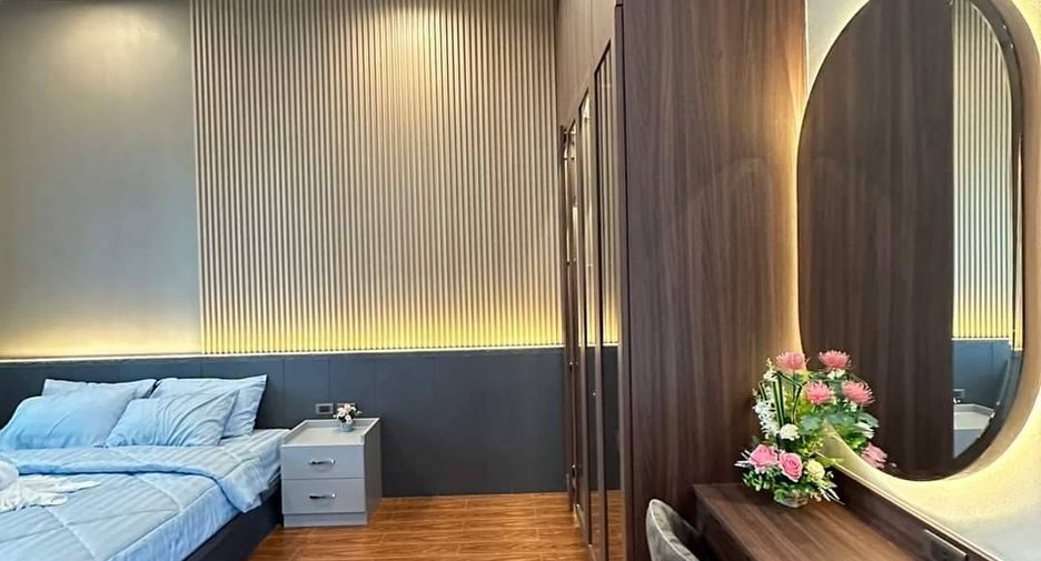 For sale 4 bed house in Bang Lamung, Chonburi