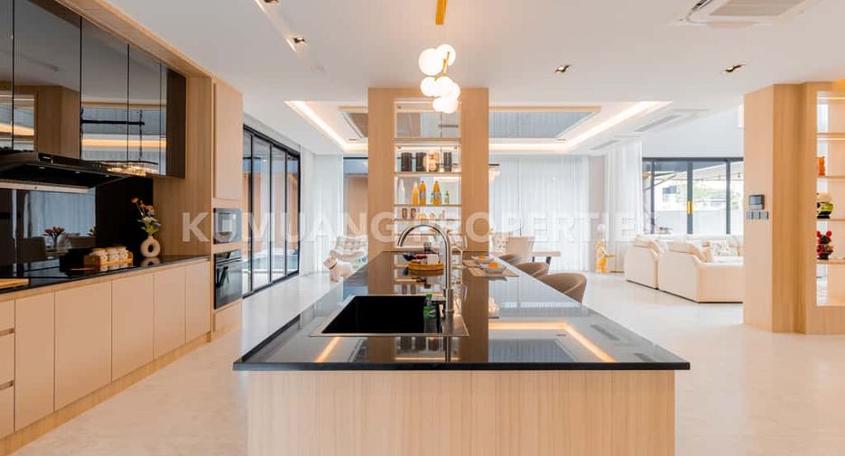 For rent and for sale 4 bedrooms house in Mueang Chiang Mai, Chiang Mai