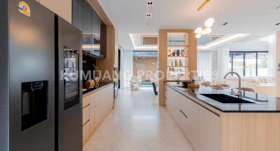 For rent and for sale 4 bedrooms house in Mueang Chiang Mai, Chiang Mai