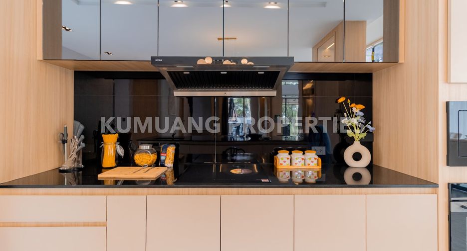 For rent and for sale 4 bedrooms house in Mueang Chiang Mai, Chiang Mai