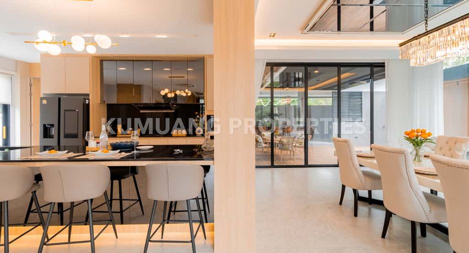 For rent and for sale 4 bedrooms house in Mueang Chiang Mai, Chiang Mai