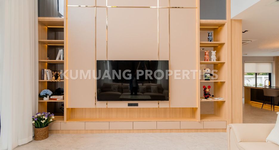For rent and for sale 4 bedrooms house in Mueang Chiang Mai, Chiang Mai