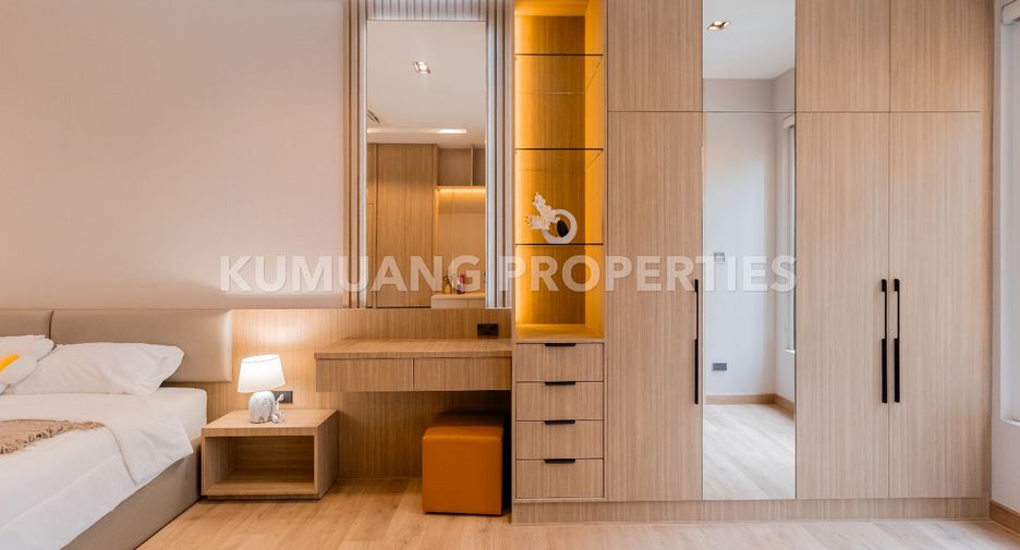 For rent and for sale 4 bedrooms house in Mueang Chiang Mai, Chiang Mai