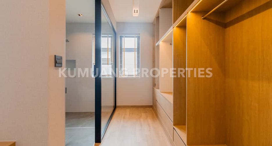 For rent and for sale 4 bedrooms house in Mueang Chiang Mai, Chiang Mai