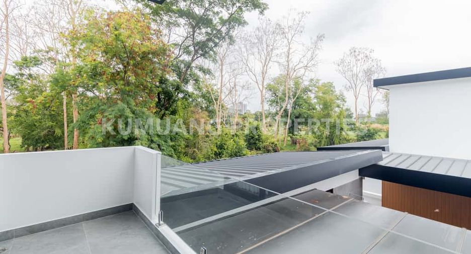 For rent and for sale 4 bedrooms house in Mueang Chiang Mai, Chiang Mai