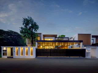 For rent and for sale 4 bedrooms house in Mueang Chiang Mai, Chiang Mai