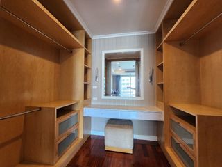 Apartamento en alquiler de 3 habitaciones en Khlong Toei, Bangkok