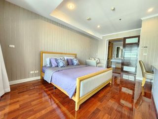 Apartamento en alquiler de 3 habitaciones en Khlong Toei, Bangkok