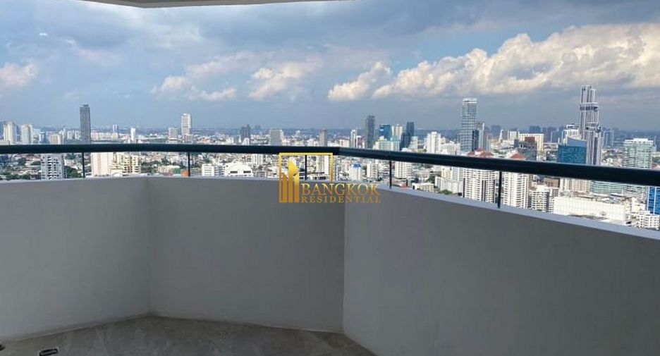 Wohnung zur Miete mit 3 Zimmer in Khlong Toei, Bangkok