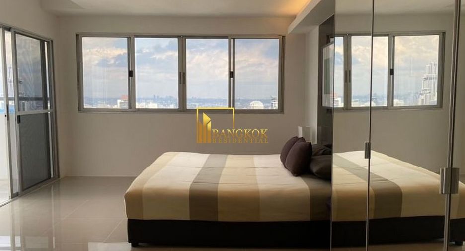 Wohnung zur Miete mit 3 Zimmer in Khlong Toei, Bangkok