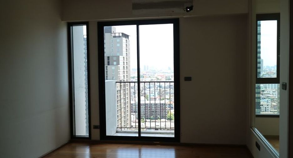 For sale studio condo in Khlong San, Bangkok