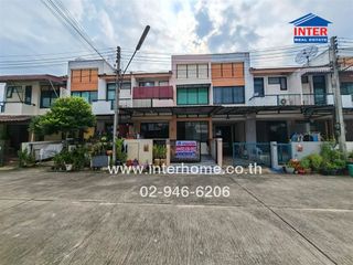 For sale 3 bed townhouse in Mueang Samut Sakhon, Samut Sakhon