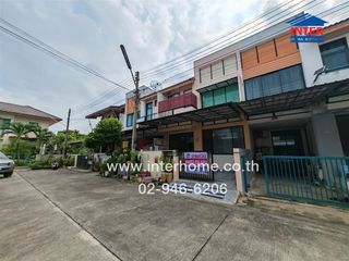 For sale 3 bed townhouse in Mueang Samut Sakhon, Samut Sakhon