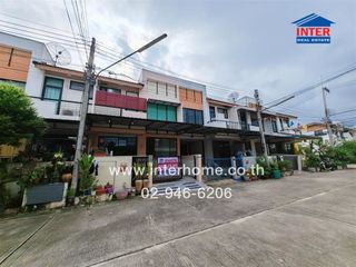 For sale 3 bed townhouse in Mueang Samut Sakhon, Samut Sakhon
