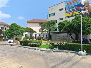 For sale 3 bed townhouse in Mueang Samut Sakhon, Samut Sakhon