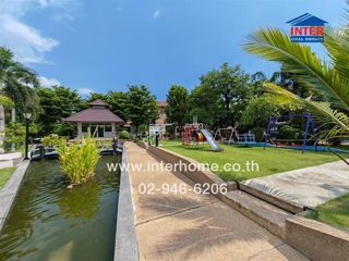 For sale 3 bed townhouse in Mueang Samut Sakhon, Samut Sakhon