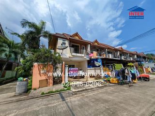 For sale 3 bed townhouse in Mueang Samut Sakhon, Samut Sakhon