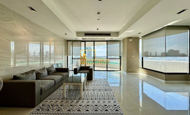 For rent 3 bedrooms condo in Yan Nawa, Bangkok