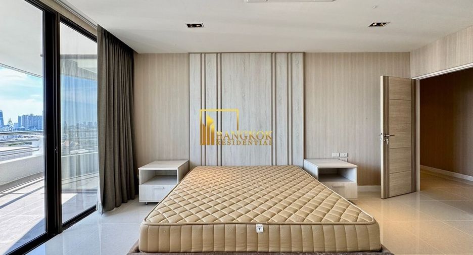 For rent 3 bedrooms condo in Yan Nawa, Bangkok