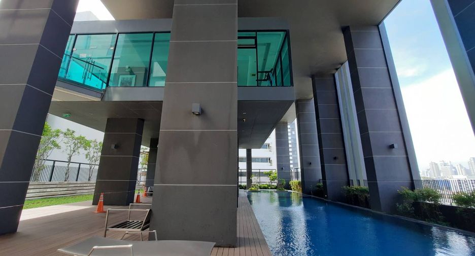 For sale studio condo in Watthana, Bangkok