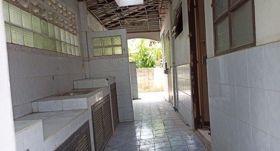 À vendre studio maison à Bang Khen, Bangkok