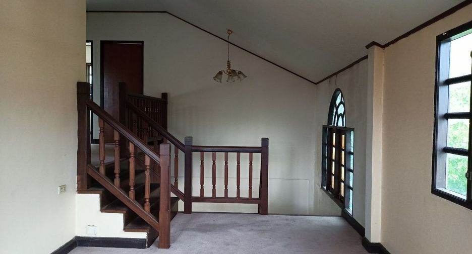 À vendre studio maison à Bang Khen, Bangkok