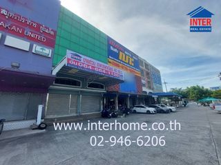 For sale 3 bed retail Space in Mueang Samut Prakan, Samut Prakan