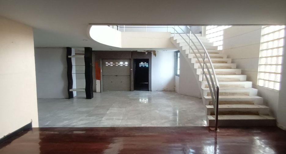 Haus zum Kauf mit Studio in Bang Bon, Bangkok
