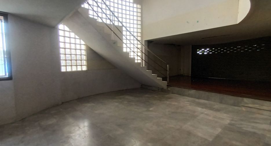 Haus zum Kauf mit Studio in Bang Bon, Bangkok