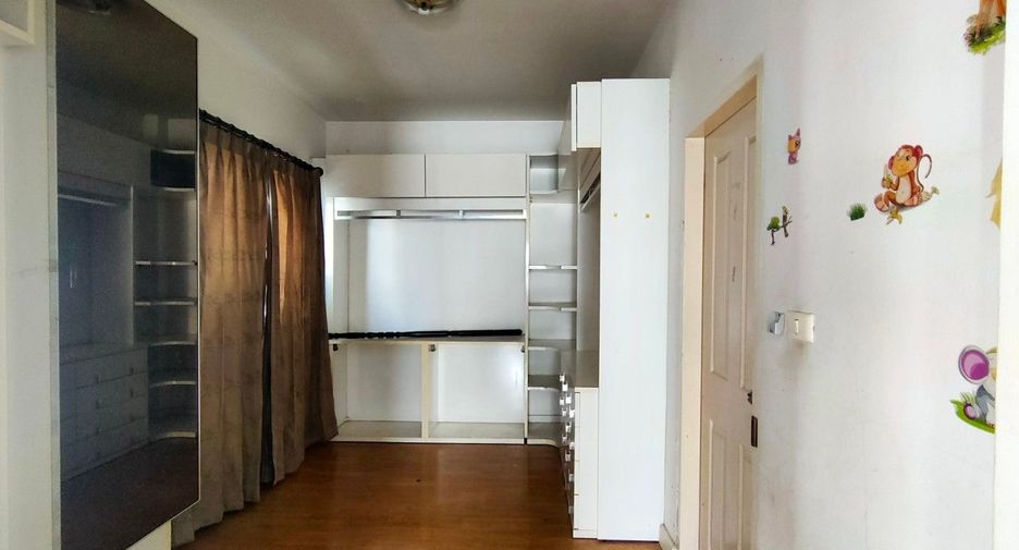 À vendre studio maison à Prawet, Bangkok