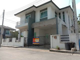 Casa en venta de estudio en Lat Krabang, Bangkok