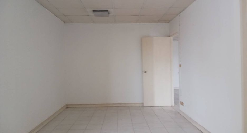 Wohnung zum Kauf mit Studio in Bang Khen, Bangkok