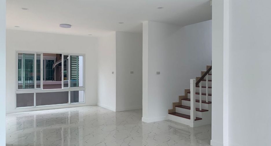 For sale studio house in Khlong Sam Wa, Bangkok