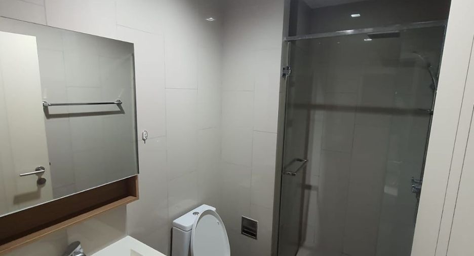 For rent and for sale 2 bedrooms condo in Watthana, Bangkok