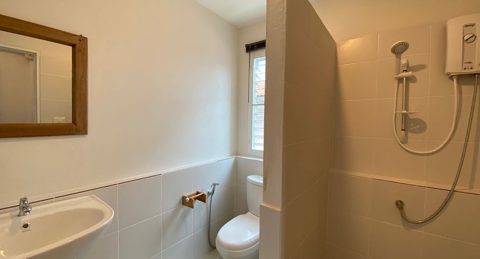For rent 4 bedrooms house in Hang Dong, Chiang Mai