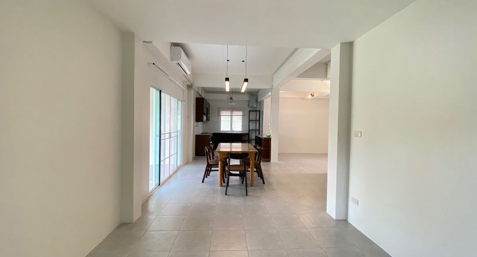 For rent 4 bedrooms house in Hang Dong, Chiang Mai