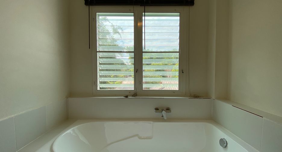 For rent 4 bedrooms house in Hang Dong, Chiang Mai