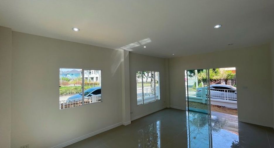 For sale studio house in Khlong Sam Wa, Bangkok